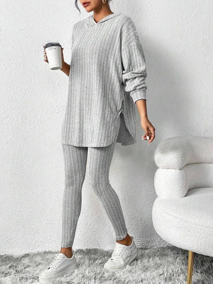 Ensemble deux-pièces sweat à capuche et jogging pour femme